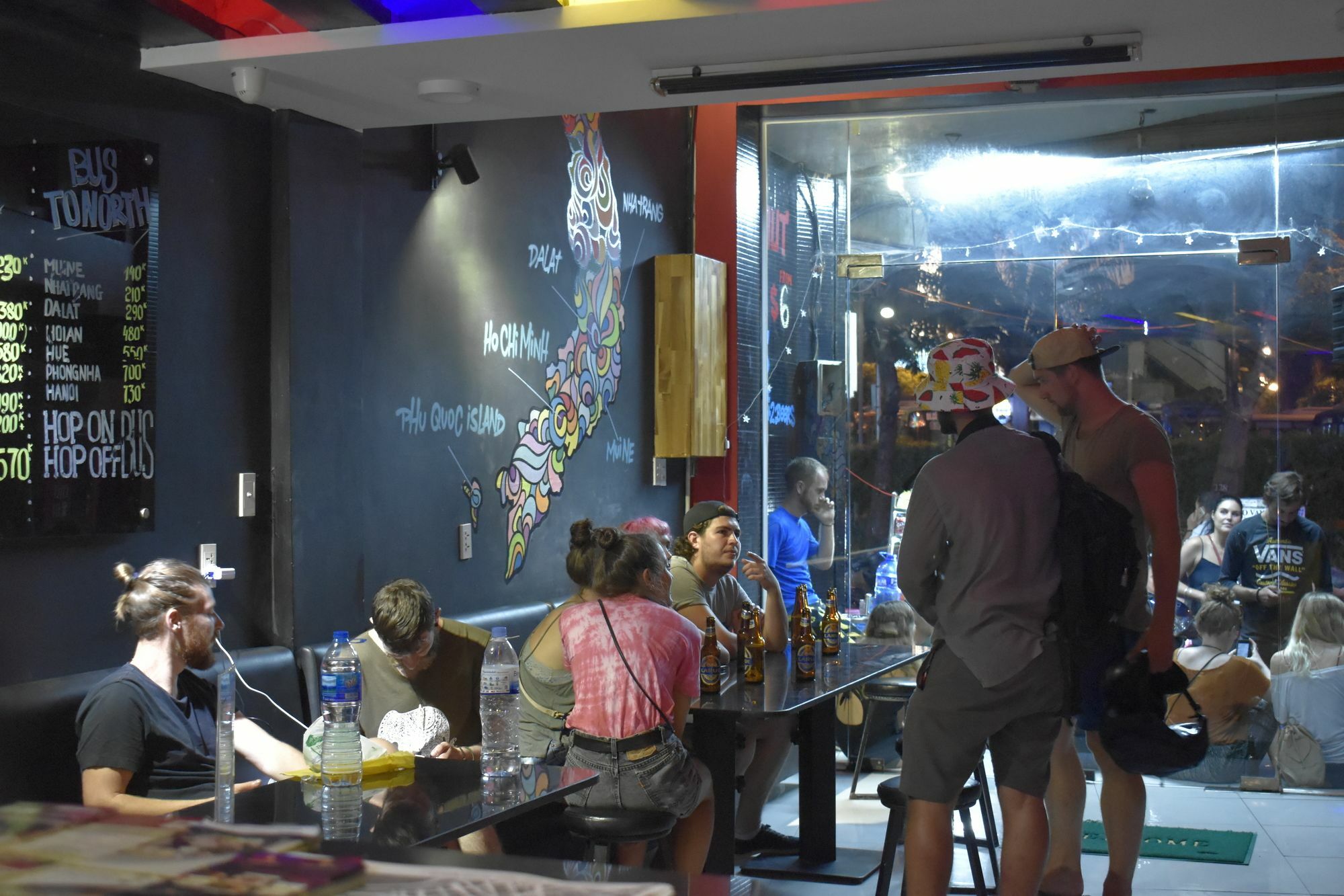 Hangout Hostel Hcm (Adults Only) Bandar Ho Chi Minh Luaran gambar