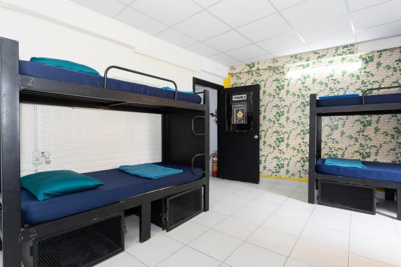 Hangout Hostel Hcm (Adults Only) Bandar Ho Chi Minh Luaran gambar